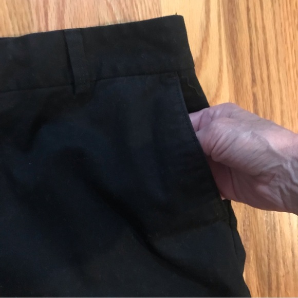 ▪️ANN TAYLOR Original Walking Shorts - Picture 4 of 5